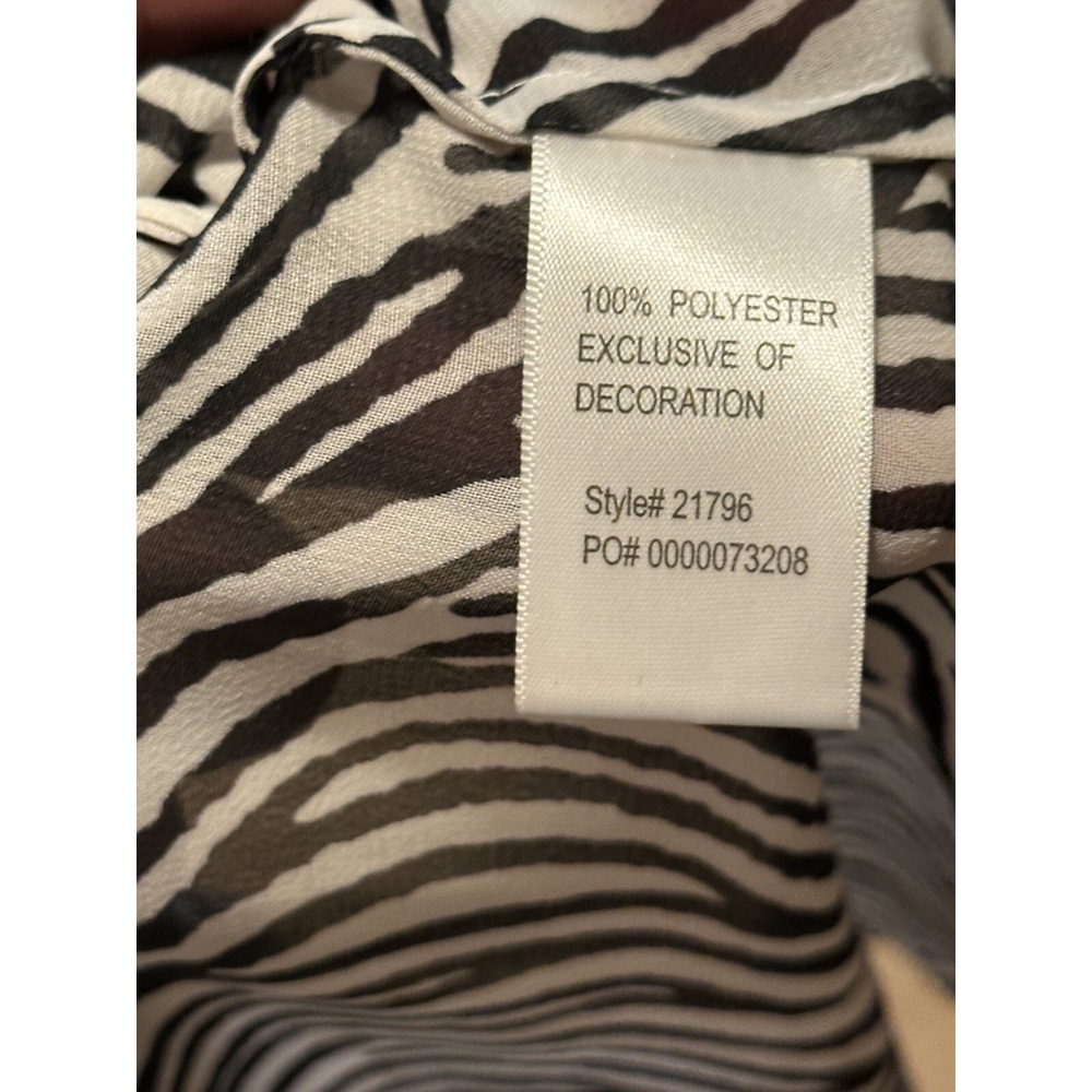 Berek Travelsmith Sheer Top Womens Medium Black White Floral Hand Sewn Beads New - Picture 9 of 10